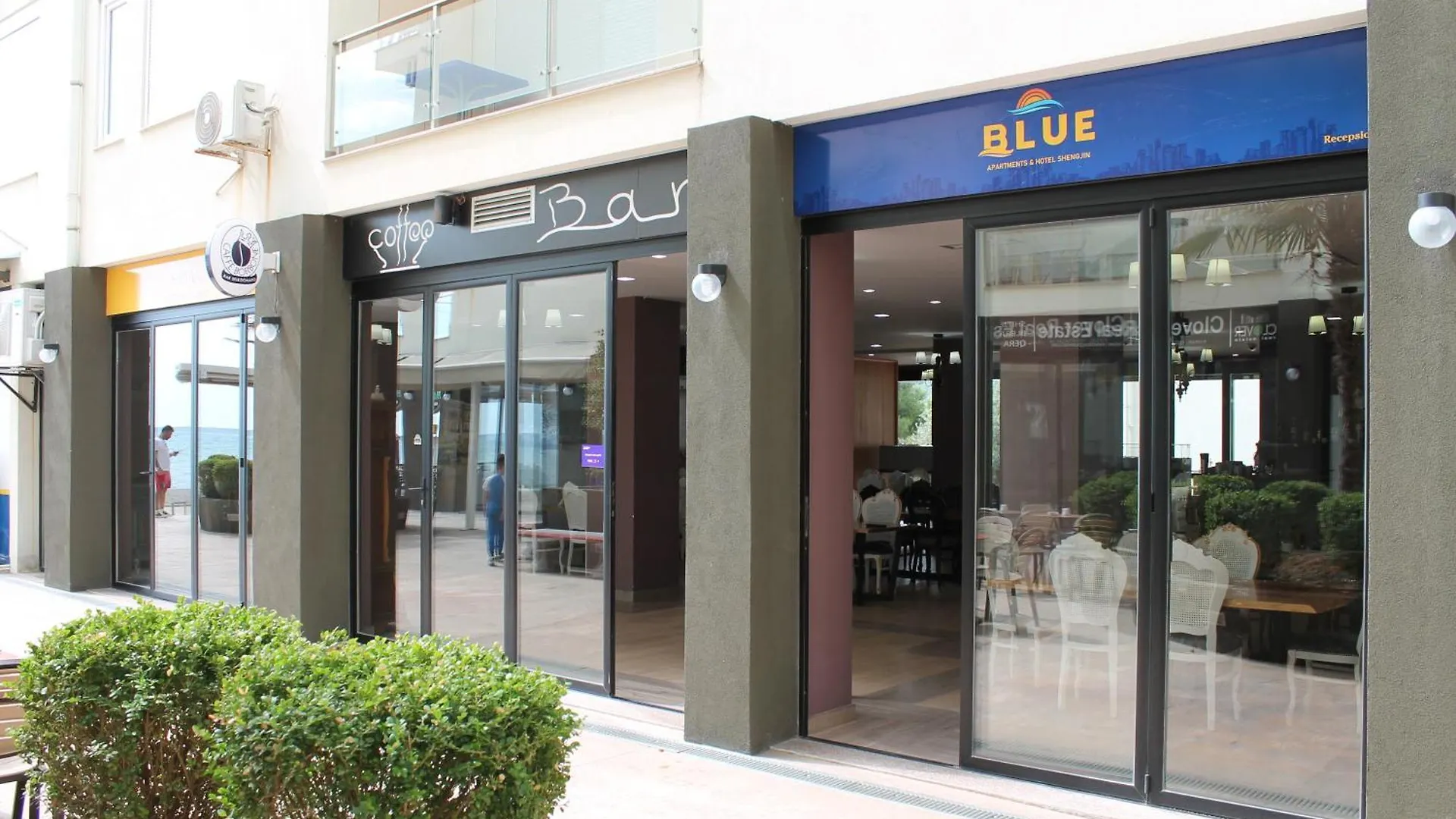 Blue Apartments & Hotel Shëngjin