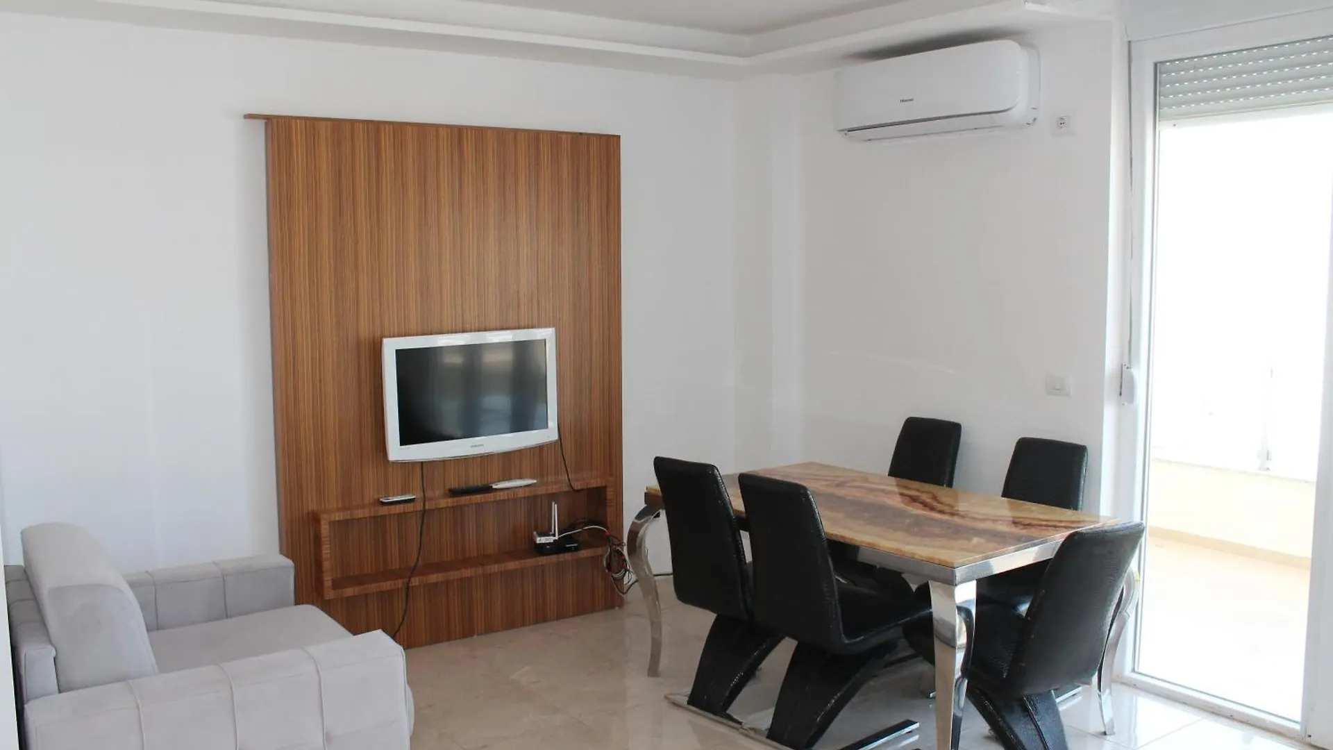 Blue Apartments & Hotel Shëngjin 阿尔巴尼亚