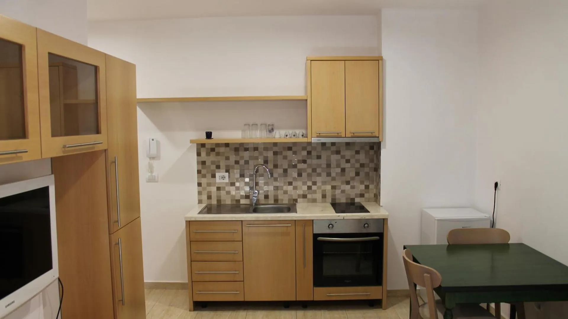 Blue Apartments & Hotel Shengjin